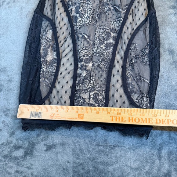 bebe Lace Mesh Bodycon Mini Dress Womens Small Black Beige Eyelash Trim Vintage - Picture 10 of 11